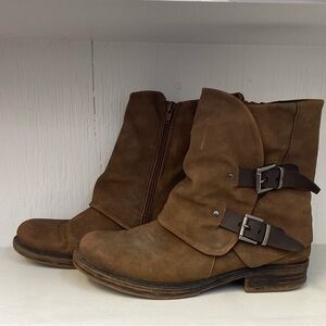 Women's Taxi Brown Ankle Boots w Buckles and zippers . Size41 / 10.5-11 US. EUC